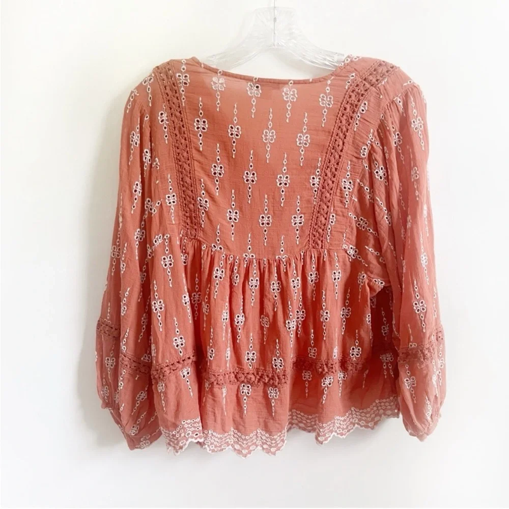 American Eagle blouse dusty red embroidered boho peasant oversized crochet - Picture 9 of 9